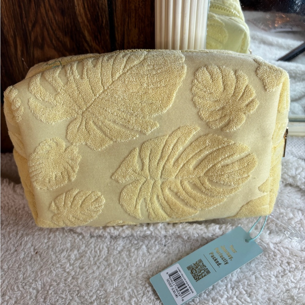 Urban Essentials Yellow Palm Brezze Leaf Patterned Pouch Cosmetic Bag NWT